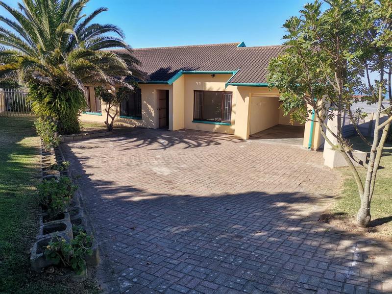 3 Bedroom Property for Sale in Dana Bay Western Cape